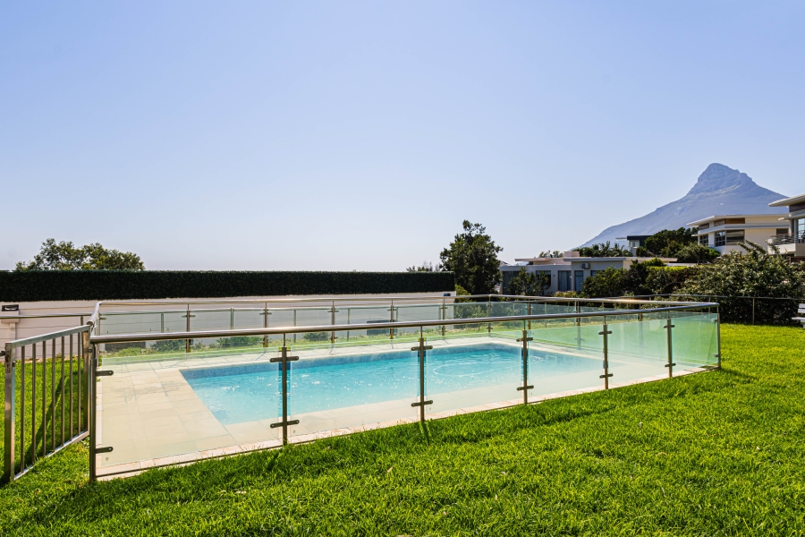 To Let 2 Bedroom Property for Rent in Camps Bay Western Cape